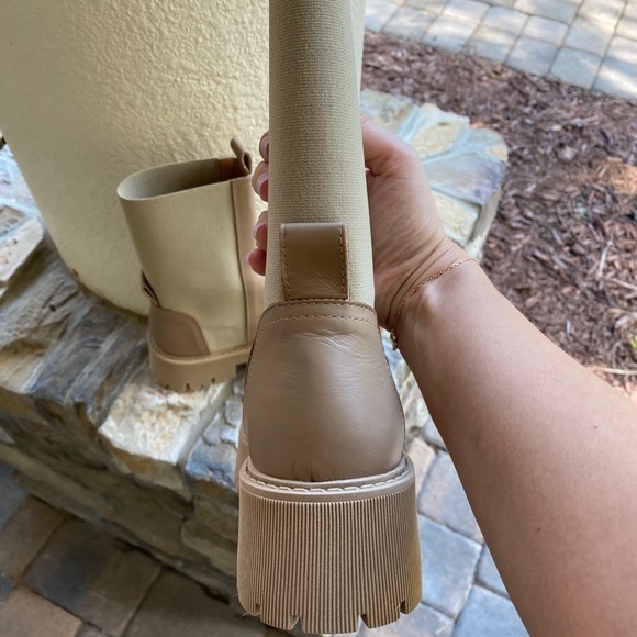 Lestrosa Italian leather short combat bootie beige shoes size 7.5 - Picture 9 of 12